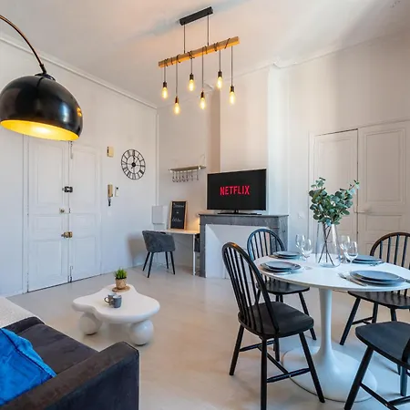 Apartment Au Coeur Du Vieil